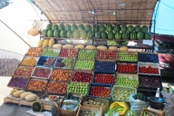 Fruit stand on the road to Noravank