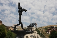 Rabbit sculpture with the Cascade in the background